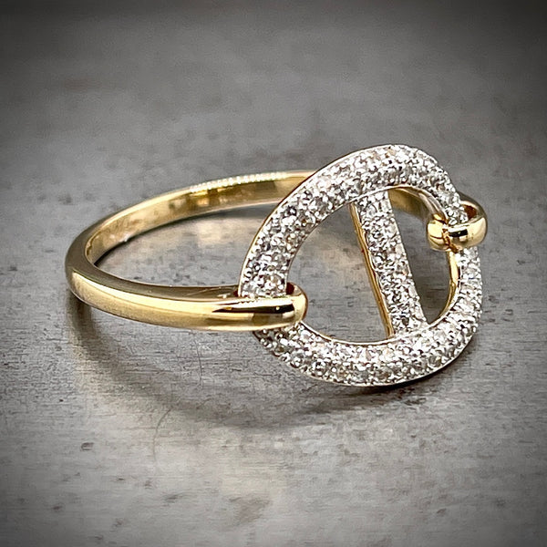 Royal Luxe Crystal Ring 💍