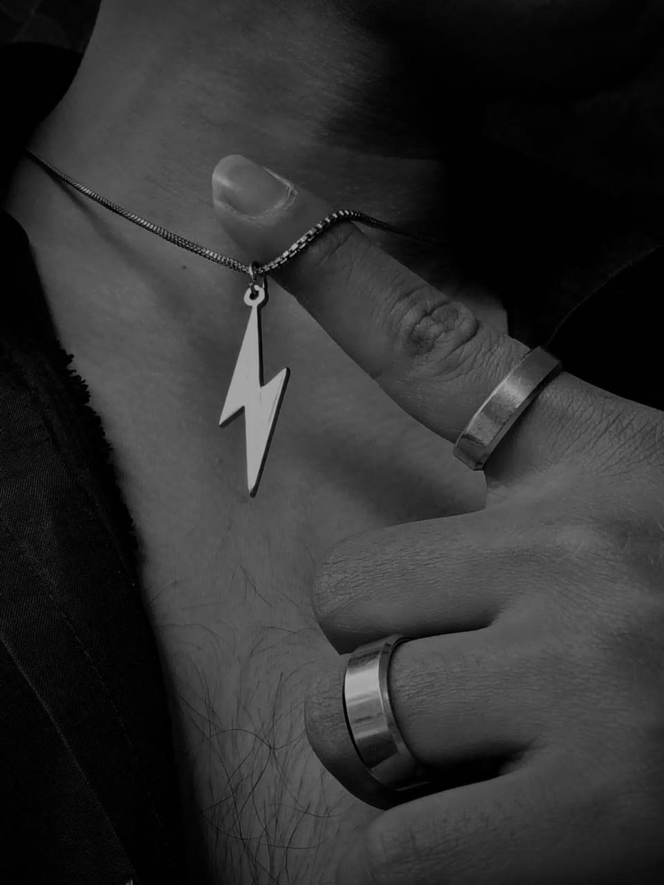 Lightning Necklace - Zavyra Jewels (4)