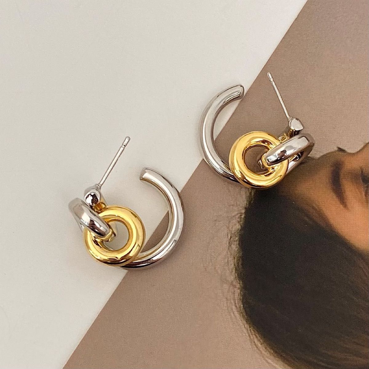 Interlocking Luxe Hoop Earrings