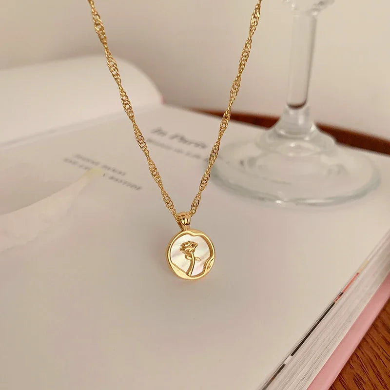 Pearl Bloom Pendant Necklace