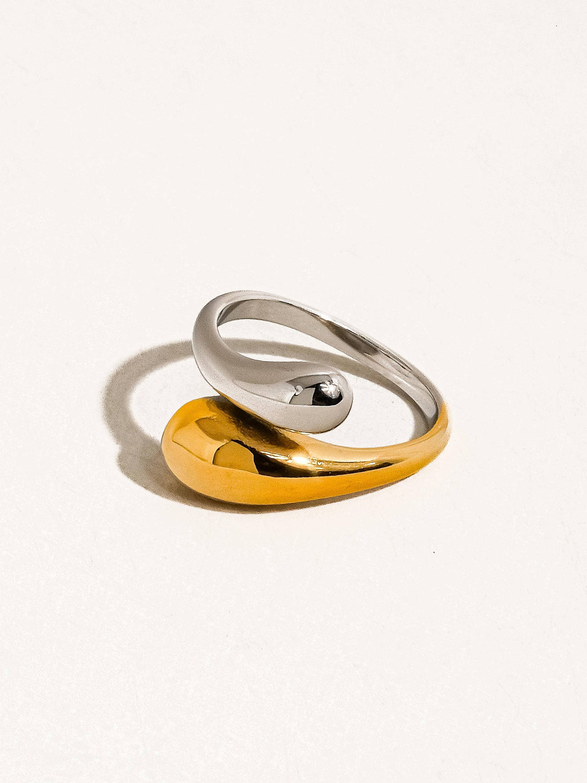Two-Tone Statement Hug Ring - Zavyra Jewels (3)