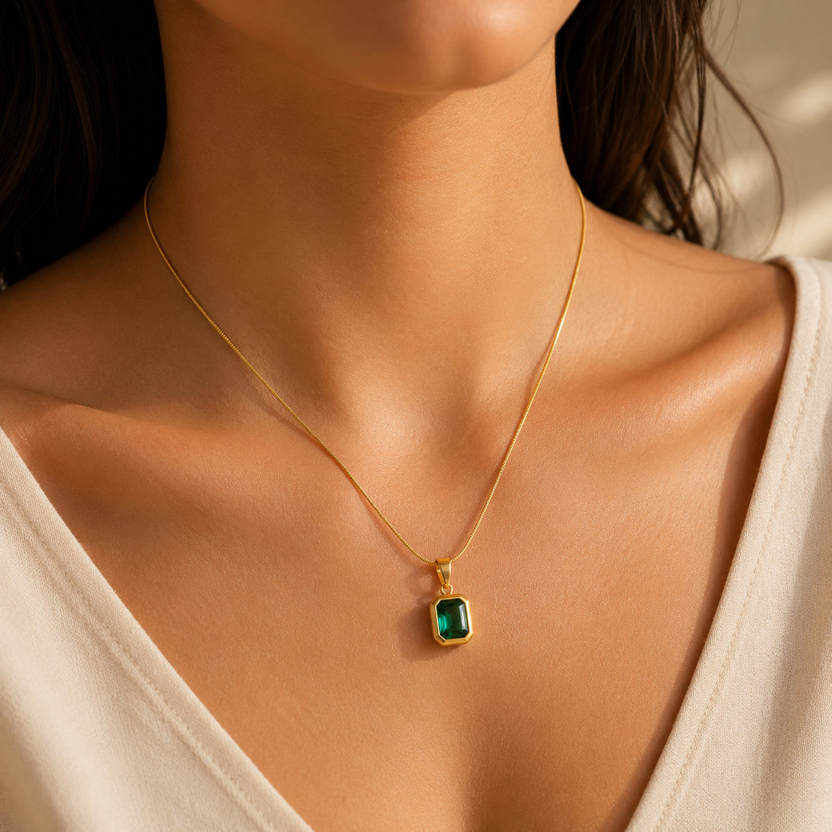 Emerald Luxe Mini Pendant