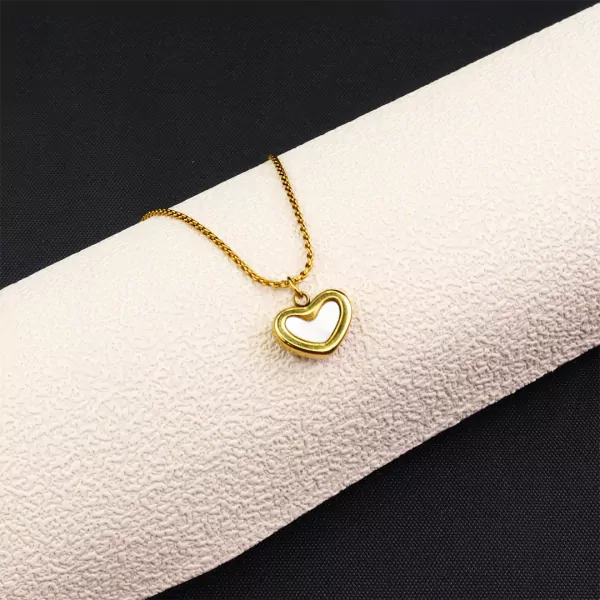 White Heart Jewelry Set - Zavyra Jewels (4)