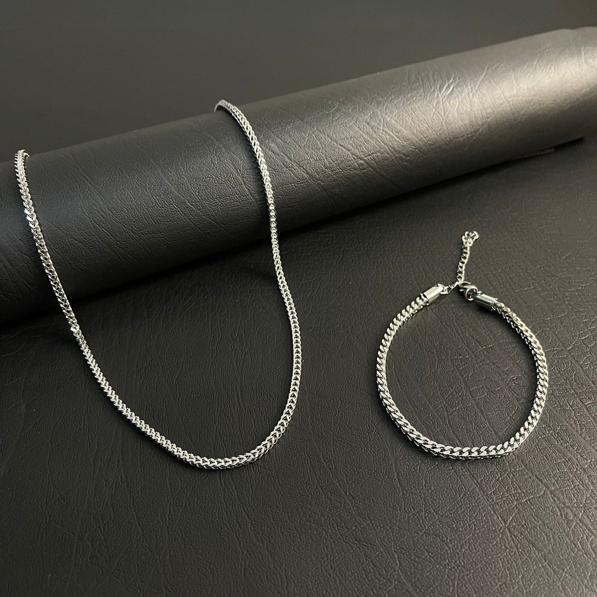 Thin Silver Square Franco Chain - Zavyra Jewels