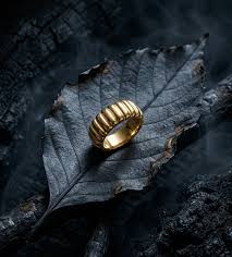 Ribbed Luxe Dome Ring - Zavyra Jewels (4)